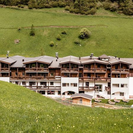 Hotel Almina Racines Esterno foto