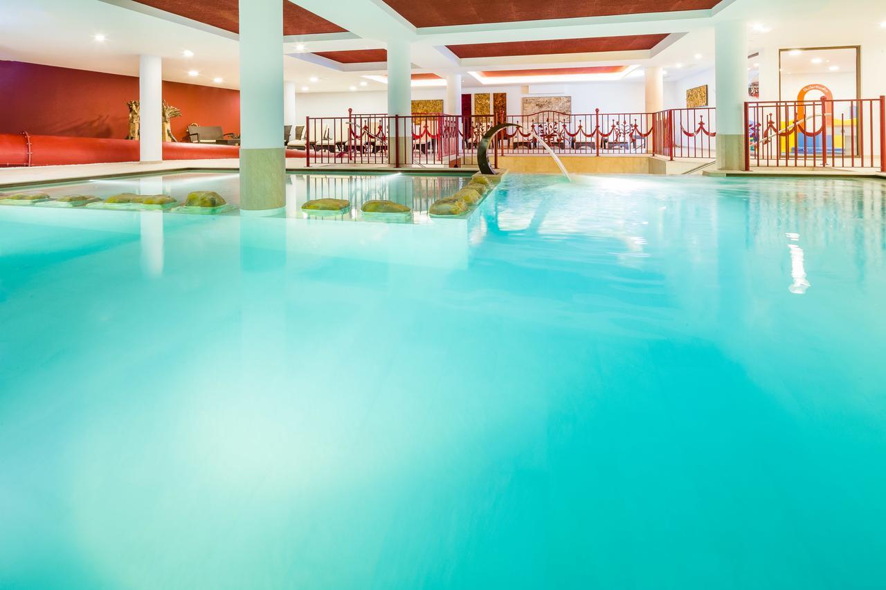 Hotel Almina Racines Esterno foto
